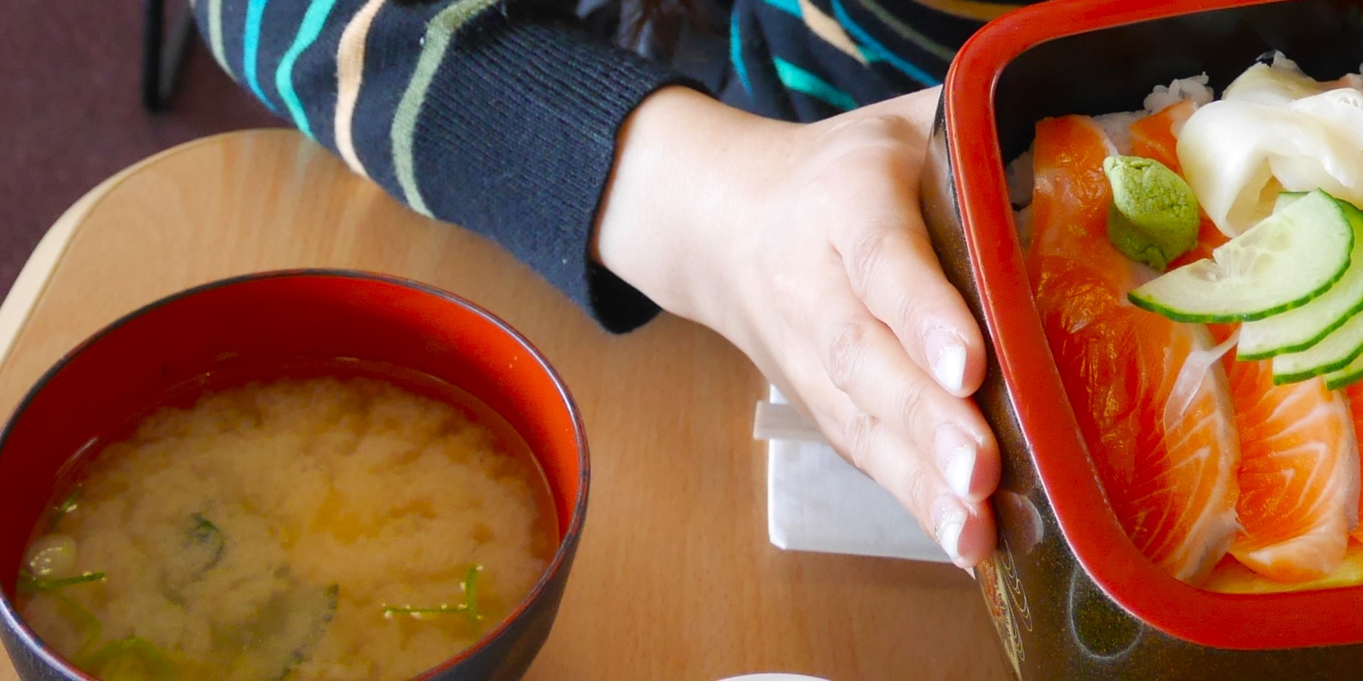 テカポ湖　湖畔レストラン　サーモン　おすすめレストラン